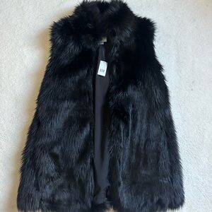 NWT Gap Black Faux Fur Vest